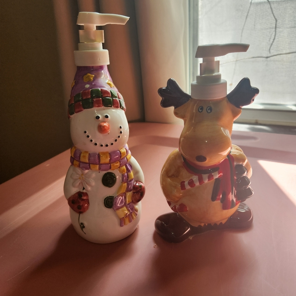 Vintage Snowman and Reindeer Soap Lotion Dispenser Set  Christmas 🎄 Holiday
